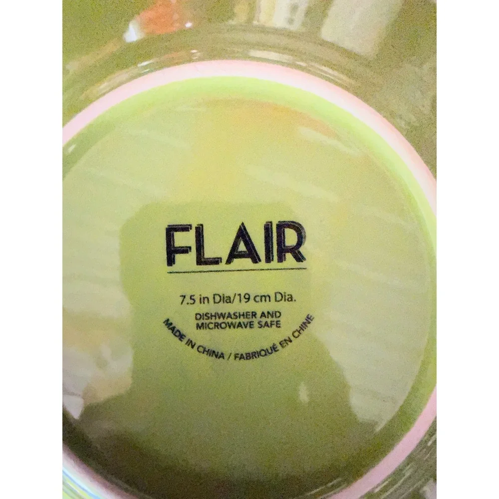 Flair ceramic dinnerware